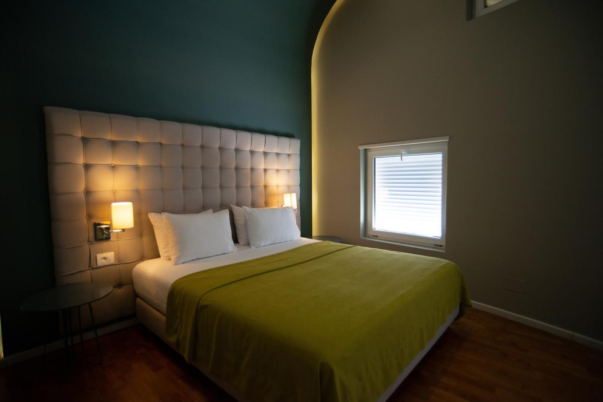 Bougainville Bay Hotel ซารานเดอ ภายนอก รูปภาพ A bedroom at the hotel