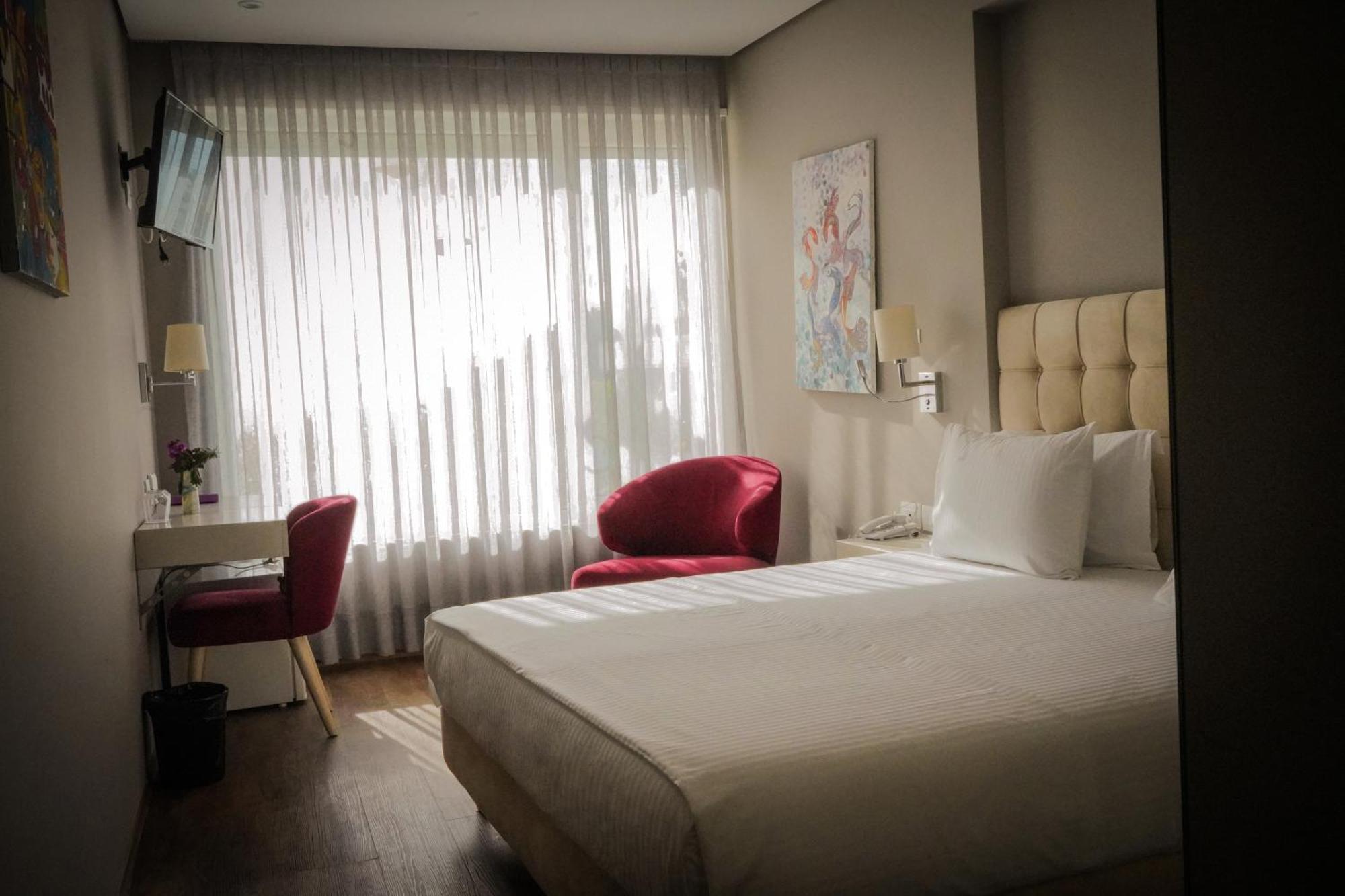 Bougainville Bay Hotel ซารานเดอ ภายนอก รูปภาพ