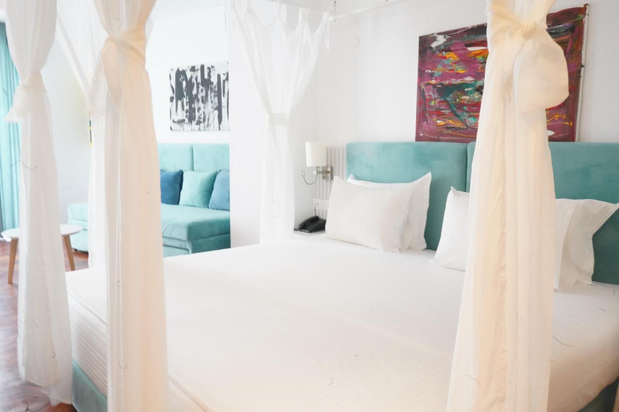 Bougainville Bay Hotel ซารานเดอ ภายนอก รูปภาพ