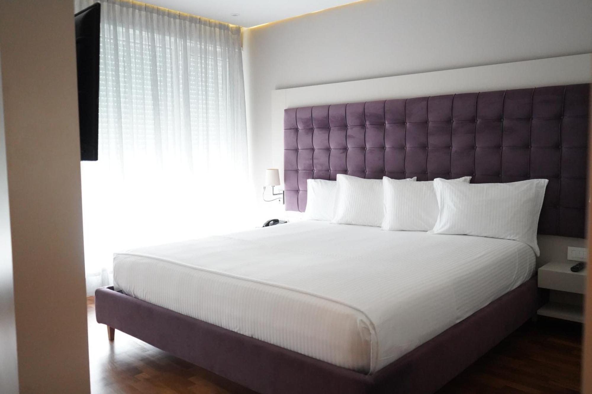 Bougainville Bay Hotel ซารานเดอ ภายนอก รูปภาพ